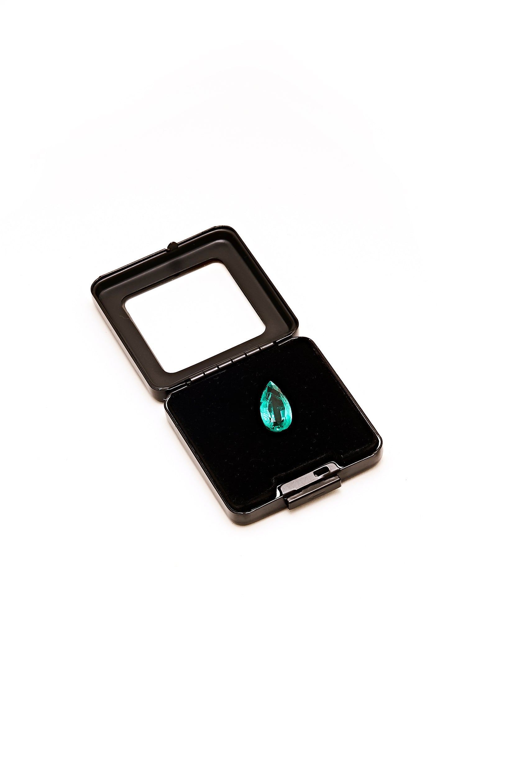 Emerald Loose Stone